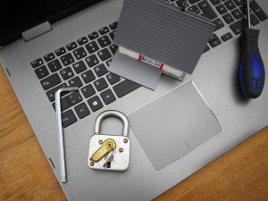 Read more about the article 먹튀제보 토토사이트 피해금 보호 정책 알아보자